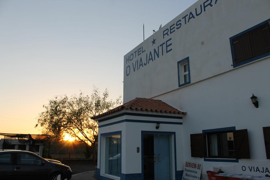 "O Viajante" Low Cost Hotel Estremoz Exteriör bild