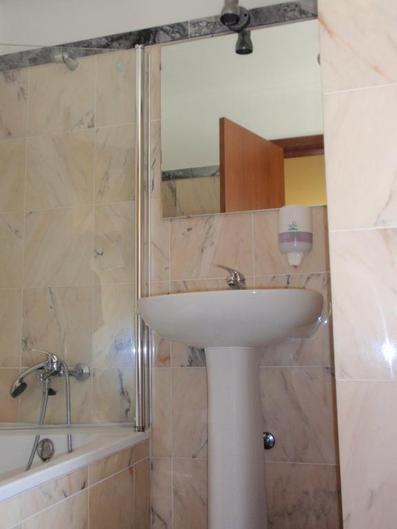 "O Viajante" Low Cost Hotel Estremoz Rum bild