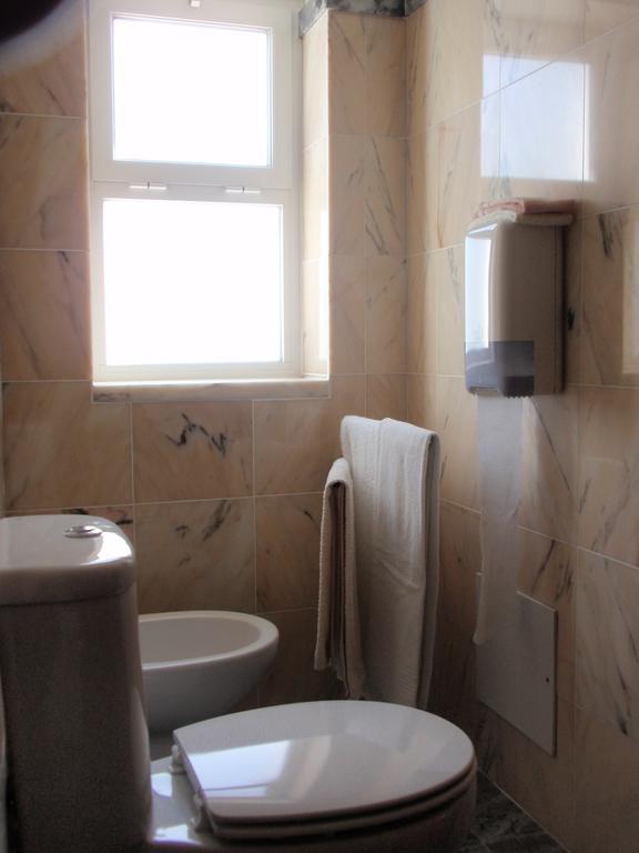 "O Viajante" Low Cost Hotel Estremoz Rum bild