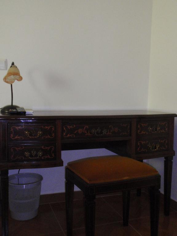"O Viajante" Low Cost Hotel Estremoz Rum bild